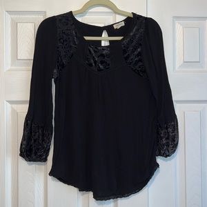 Mason & Belle Tempesta velvet detail 3/4 sleeve top, black, size S